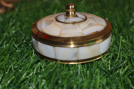 Salvus APP SOLUTIONS Mother of Pearl 1 Line Round Brass BoxSindoor Box for Women and Home Decor (Multicolour, Small) Home Decors Salvus App Solutions 