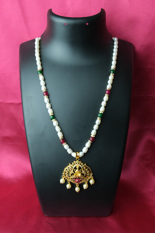 Single Line White Colour Fresh Water Cultured Pearls Necklace With Lakshmi Pendant for Women Pearls Chain LivySeller 